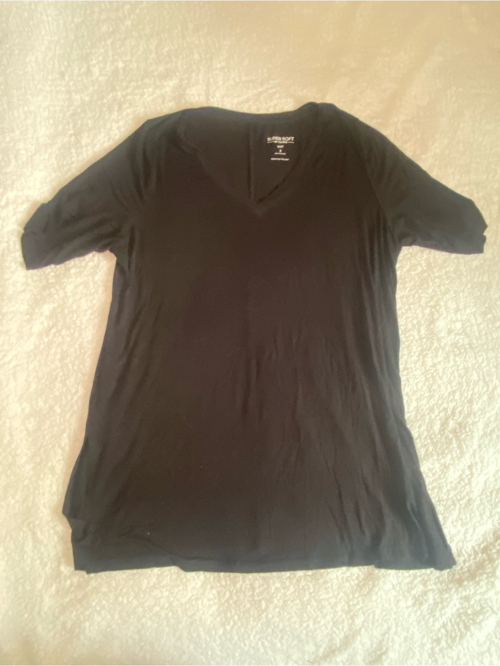 torrid Black V-Neck Short Sleeve Tee